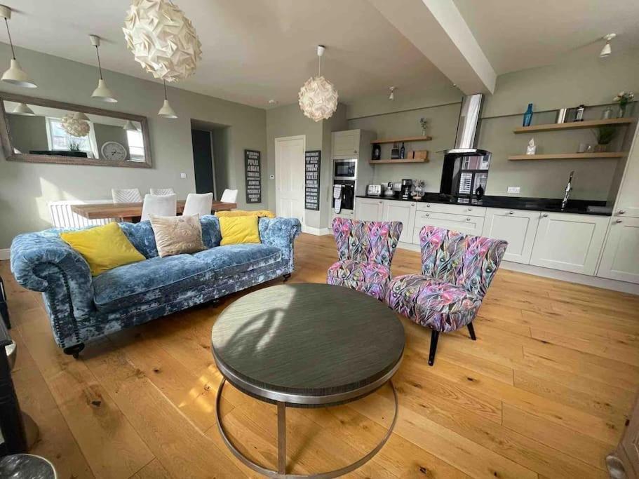 Luxurious 2 Bedroom Apartment In Central Berwick Екстериор снимка