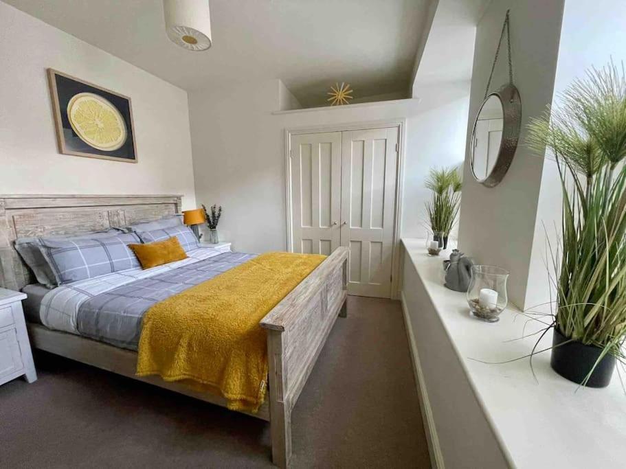 Luxurious 2 Bedroom Apartment In Central Berwick Екстериор снимка
